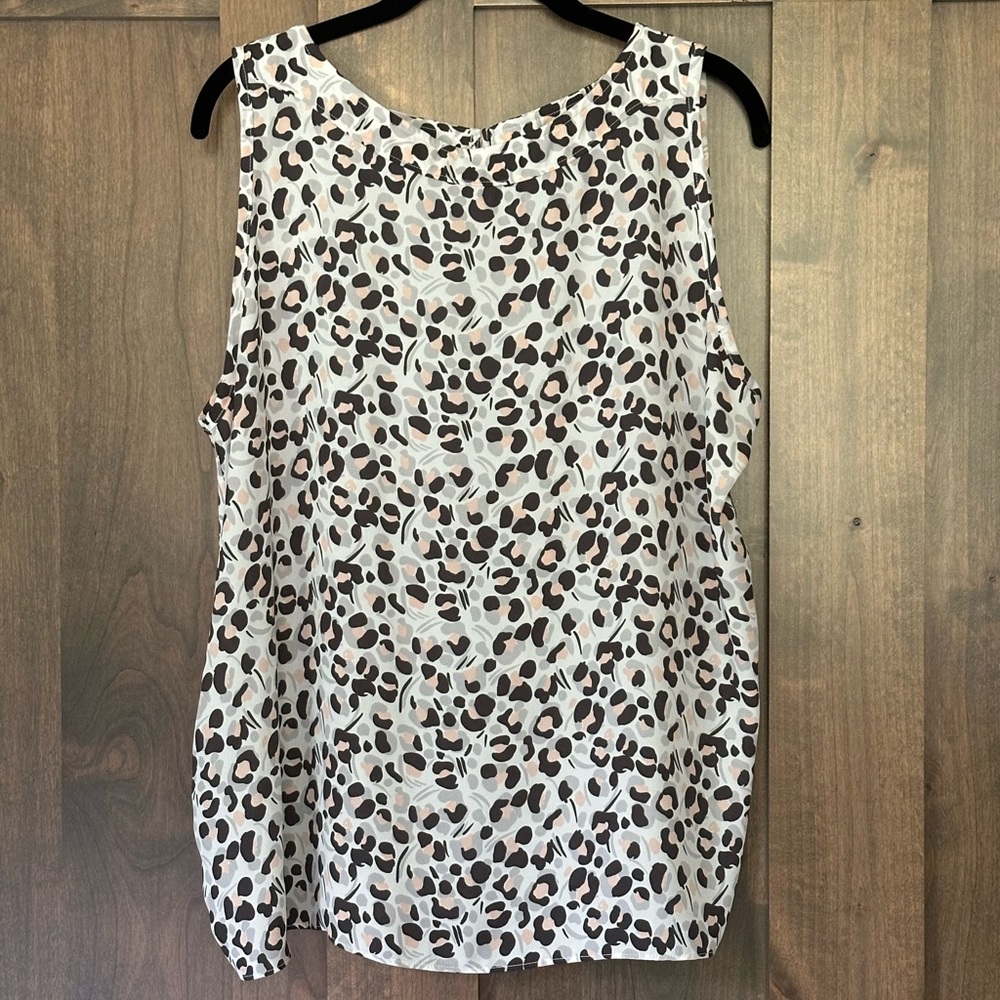 LOFT Women’s Sleeveless Top